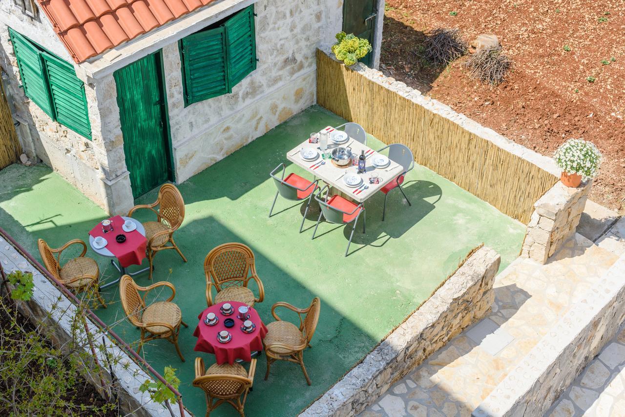 Apartmani Marko I Ana มารีนา ภายนอก รูปภาพ